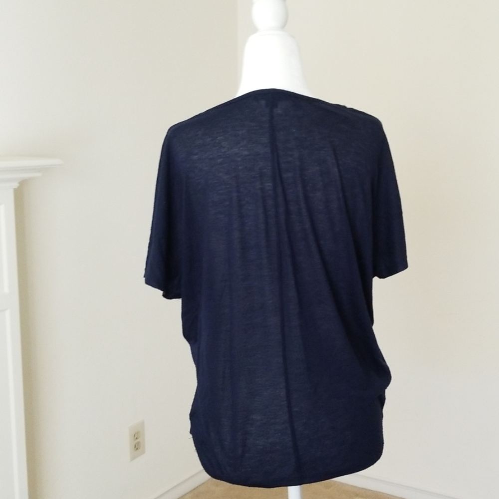 Blue top - Picture 3 of 5